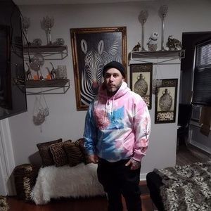 Meet your Posher, Thomas